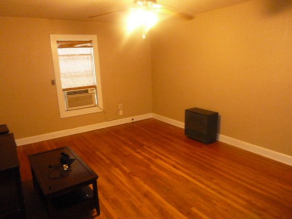 5th image of 311 Waller Ave
