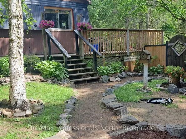 1465 Falkenburg Rd, Muskoka Lakes, ON P1L 1X4