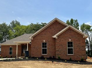 432 Dartmoor Dr, Killen, AL 35645
