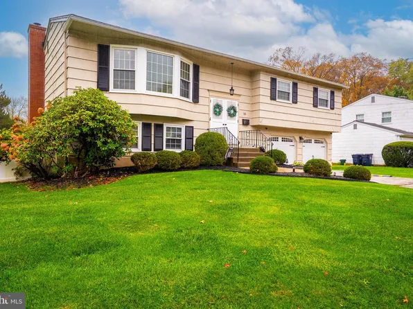 25 Allen Ln, Lawrence Township, NJ 08648