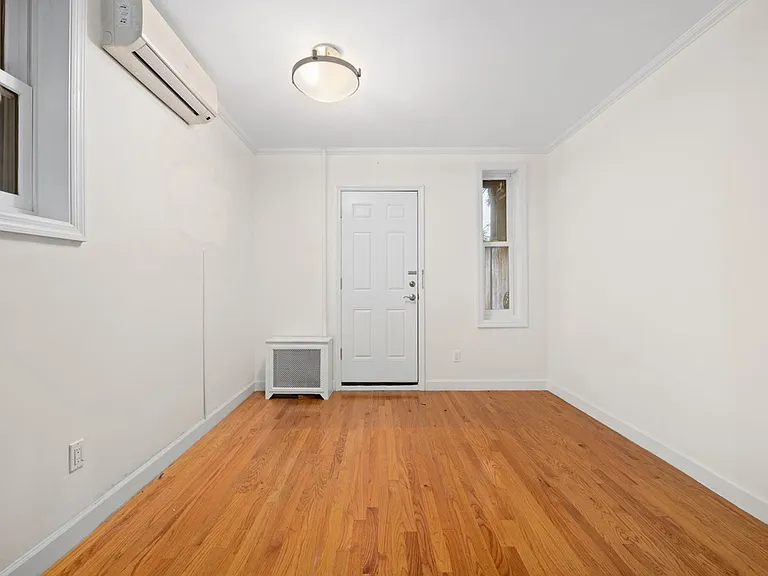 316 W 71st St #GARDEN — Photo 4