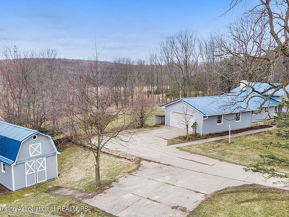 3rd image of 2686 Pinch Hwy