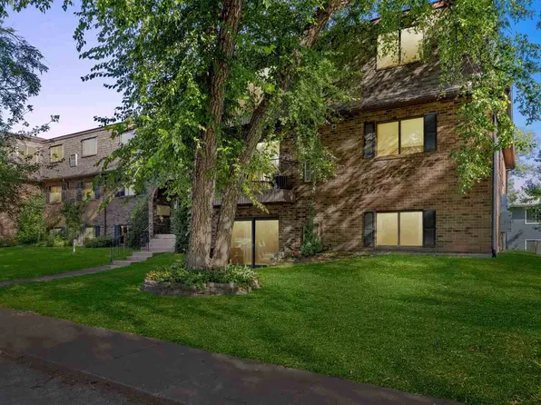 1015 Woodland Heights Ct SE APT 12, Cedar Rapids, IA 52403