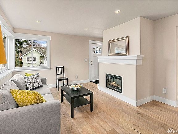 Cozy Electric Fireplace