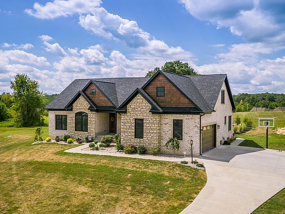 4th image of 703 Markwell Ln