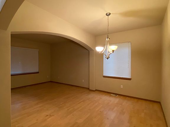 3rd image of 1709 Boundary St SE