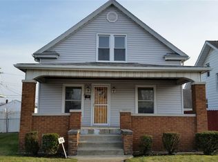 715 W 8th St, Mishawaka, IN