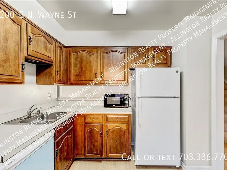 1200B N Wayne St — Photo 5