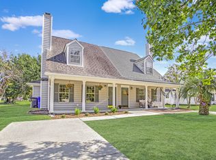 3233 Queensgate Way, Mount Pleasant, SC 29466