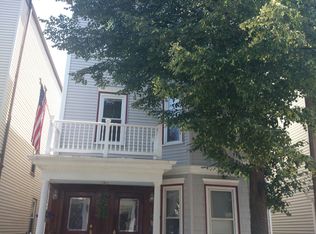 8 Hatch St, South Boston, MA 02127