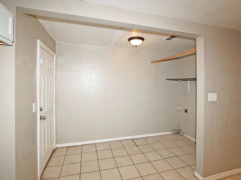 3905 S Tyler St — Photo 24