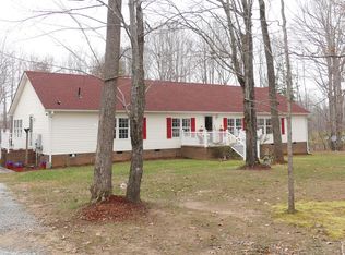 67 Gilbert Ln, Victoria, VA 23974