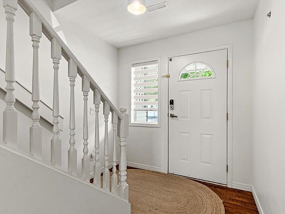 4th image of 45286 Watson Rd #42
