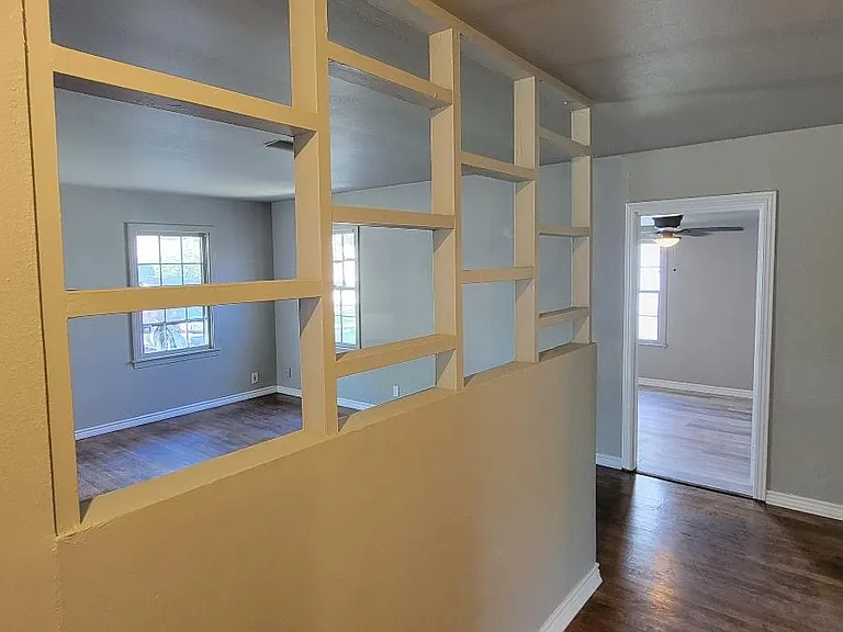 4290 Dallas St — Photo 13