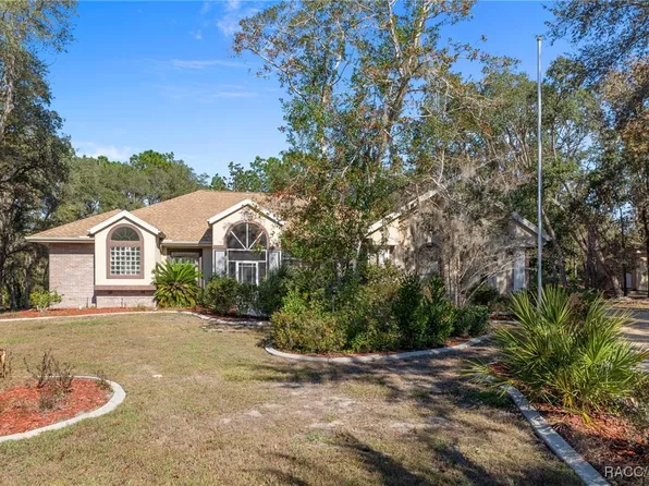3135 N Buckhorn Dr, Beverly Hills, FL 34465