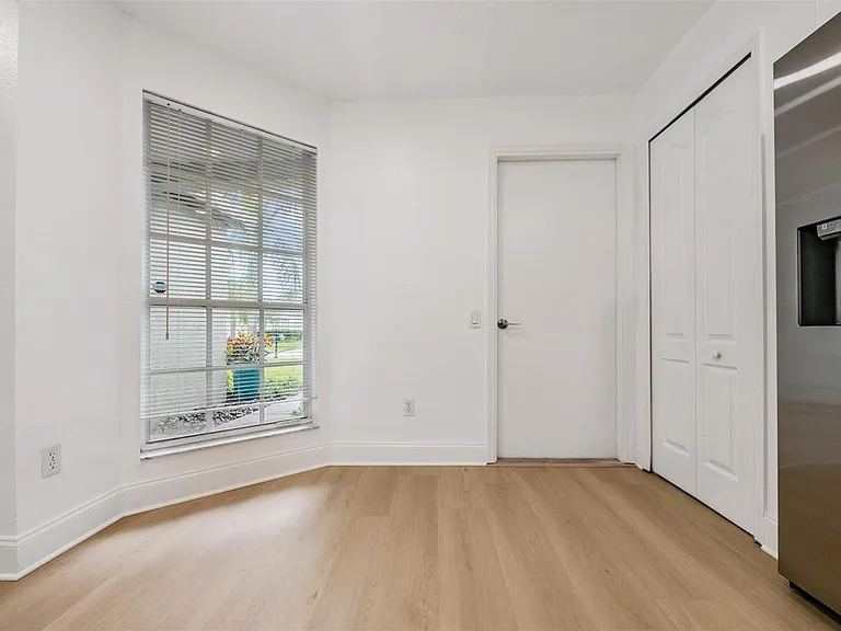4208 Pine Isle Dr — Photo 11