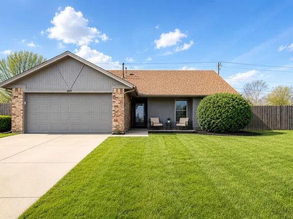 217 Czech Hall Pl, Yukon, OK 73099