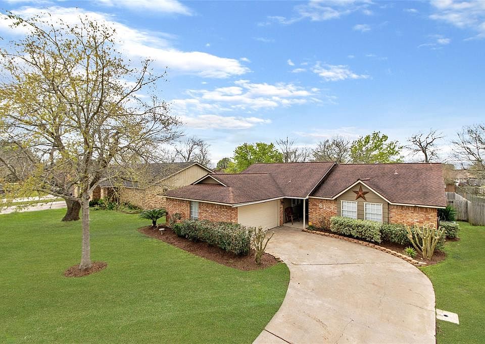 1st image of 61 Sweetgum Ct