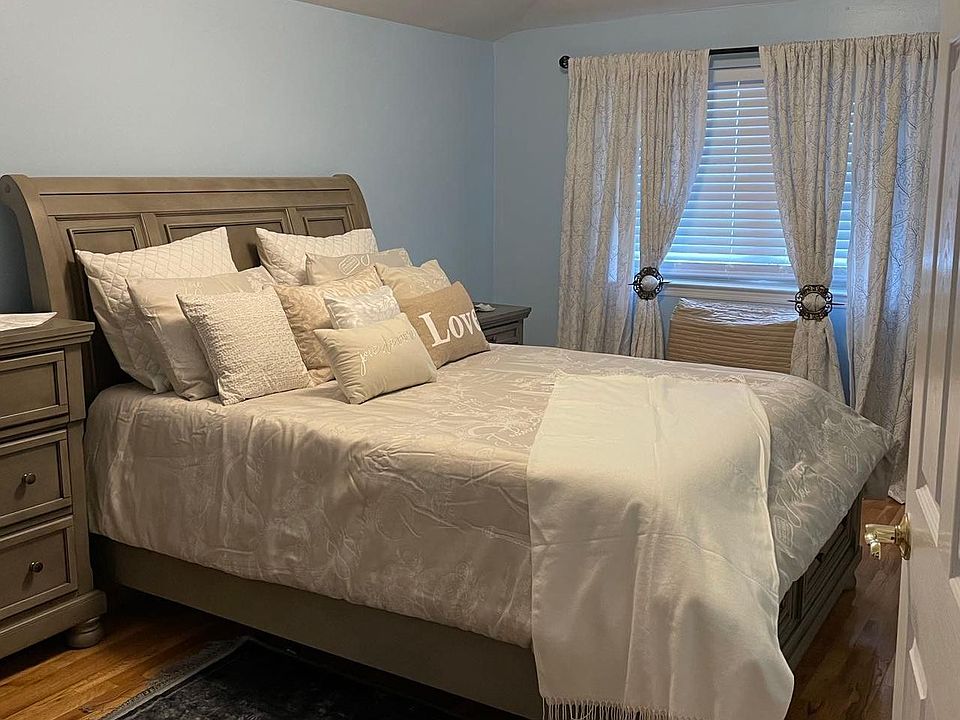 1621 200 Bayside NY Zillow