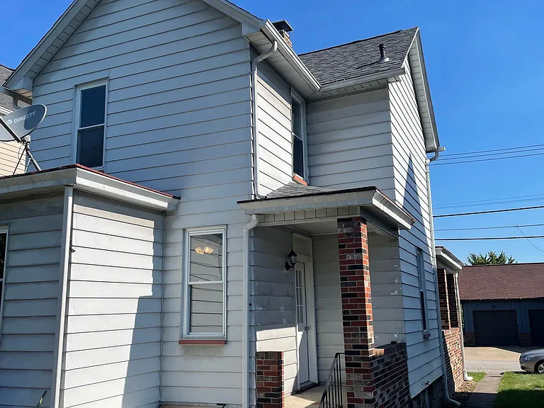 1346 Atlantic Ave — Photo 2