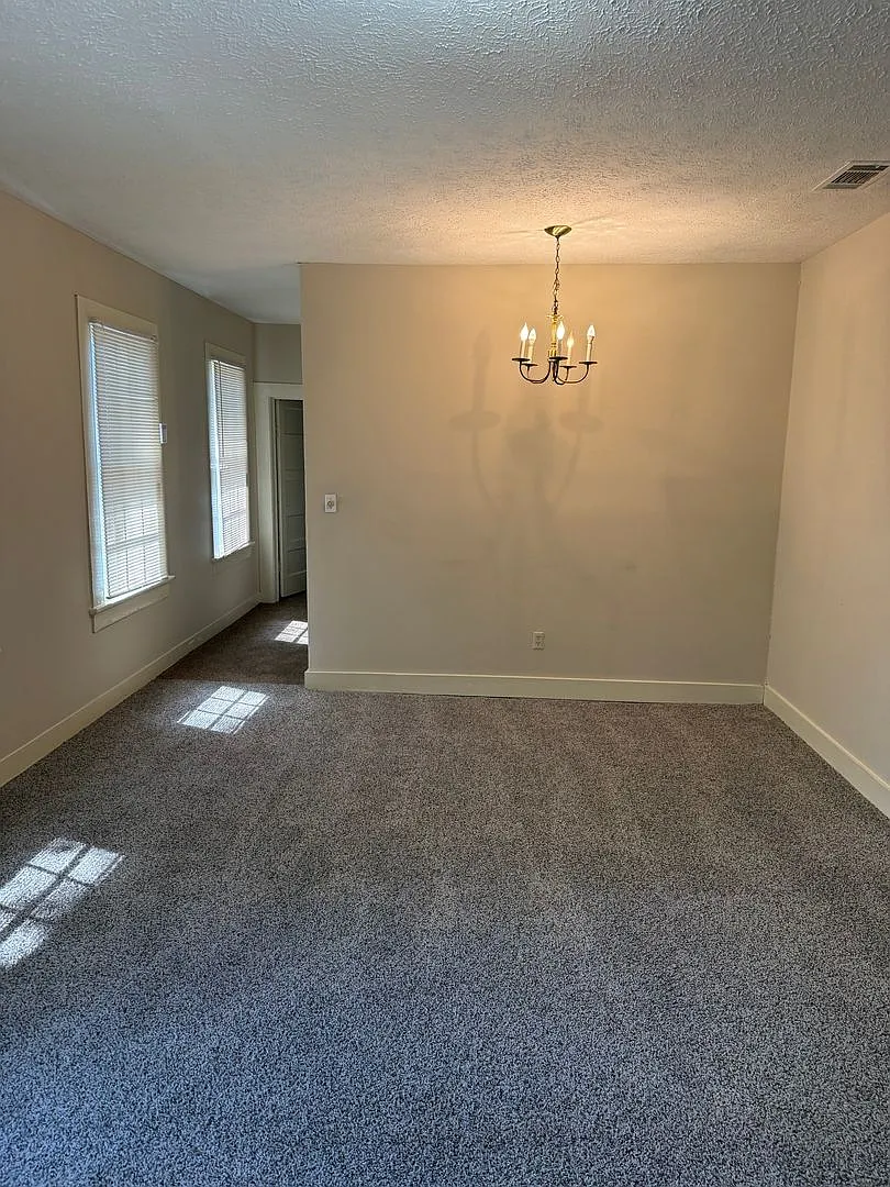 17th Ave 2703 A,B — Photo 4
