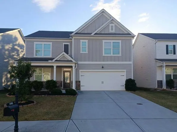 1092 Shadow Glen Dr, Fairburn, GA 30213