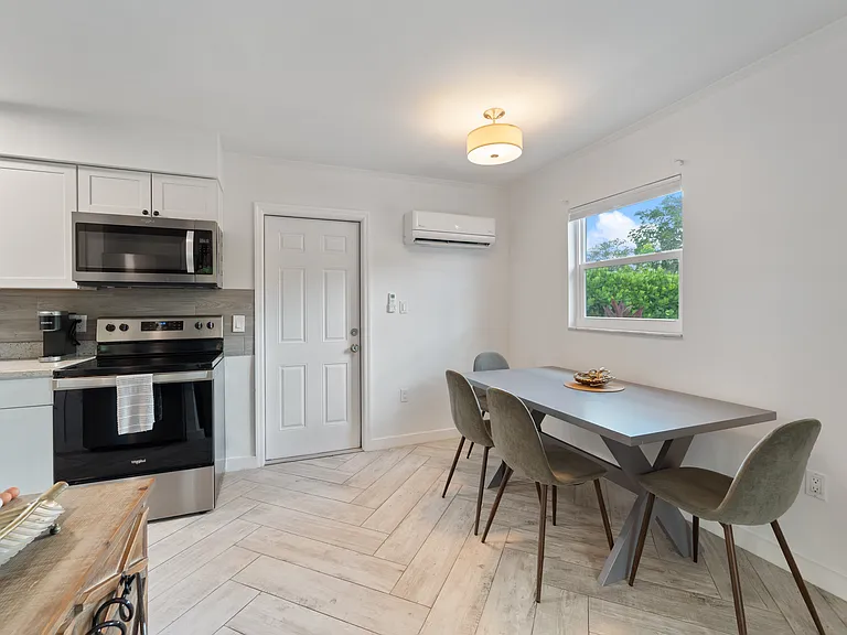 3365 Estey Ave #4 — Photo 3