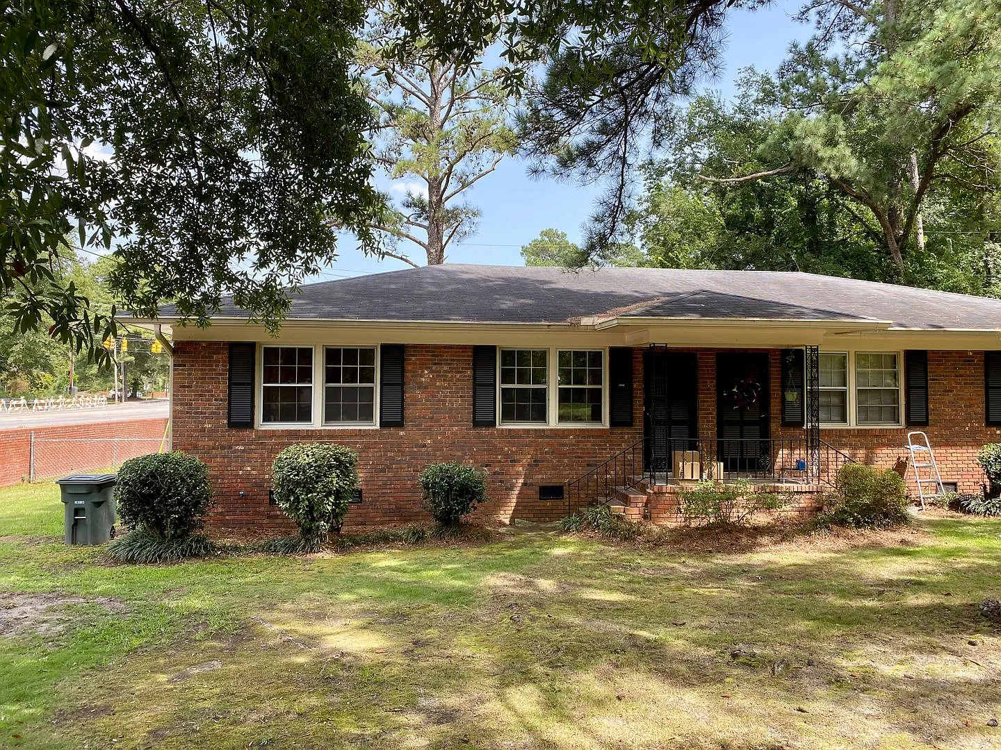 Forest Acres duplex — Photo 2