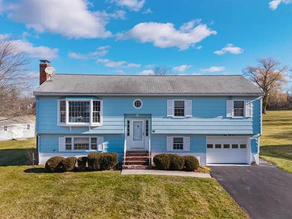 321 Old Marsh Hill Rd, Dracut, MA 01826