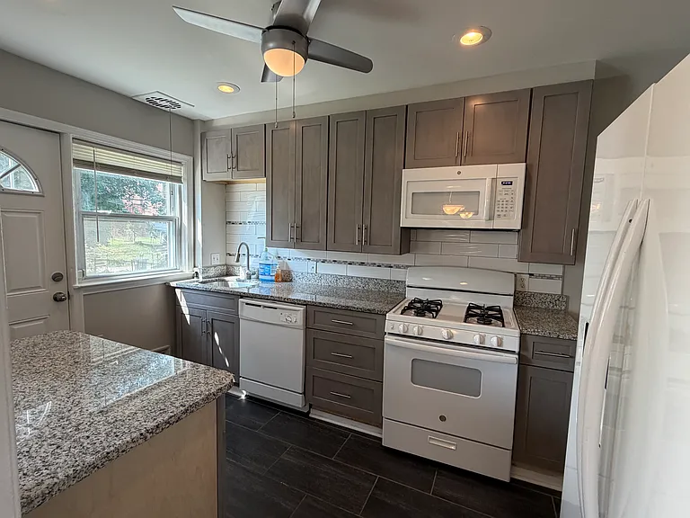 1506 N Forest Park Ave — Photo 7