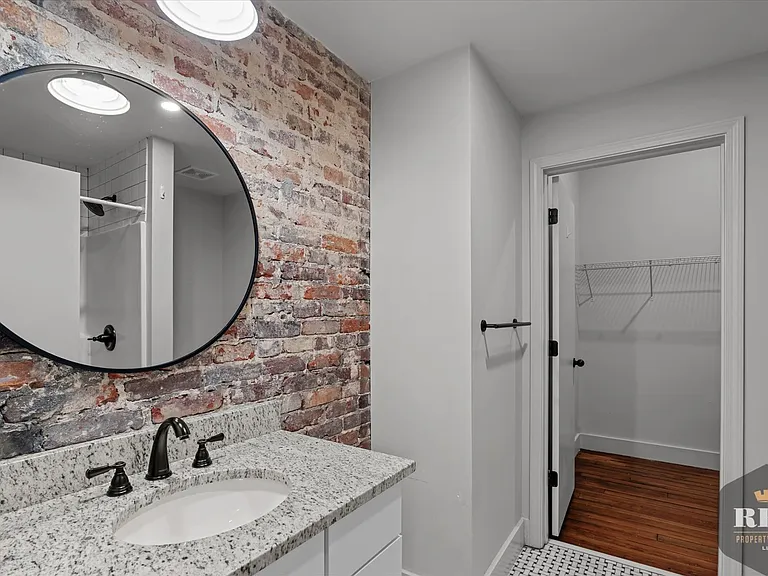 212 Seventh St. — Photo 15