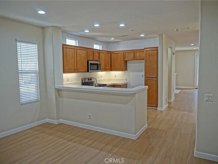 1372 McFadden Dr — Photo 10