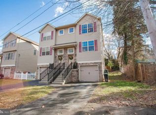 721 Seffert St, Philadelphia, PA 19128