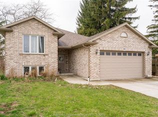 30 Saint Michael Ave, Chatham Kent, ON
