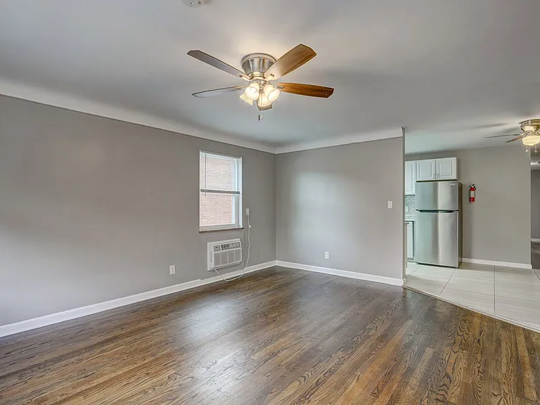 3537 Epley Ln — Photo 2