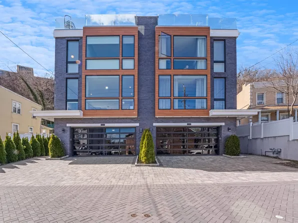448 Undercliff Ave, Edgewater, NJ 07020