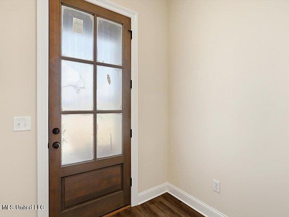 3rd image of 139 Bronson Bnd
