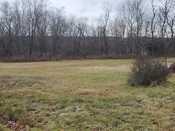 818 Lattimer Rd, Hazleton, PA 18202