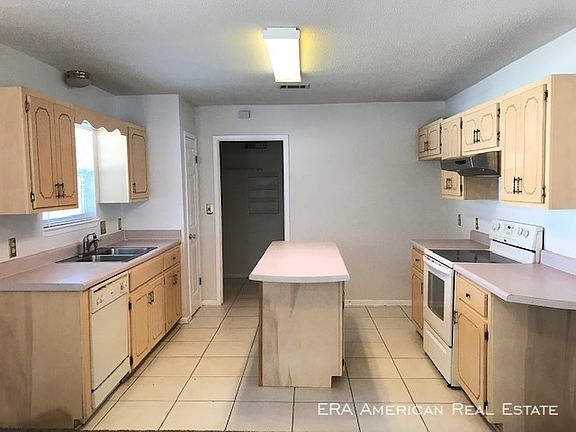 5th image of 130 Villacrest Dr