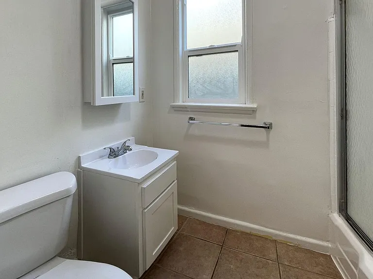 MMR - 1433 Miramar — Photo 10