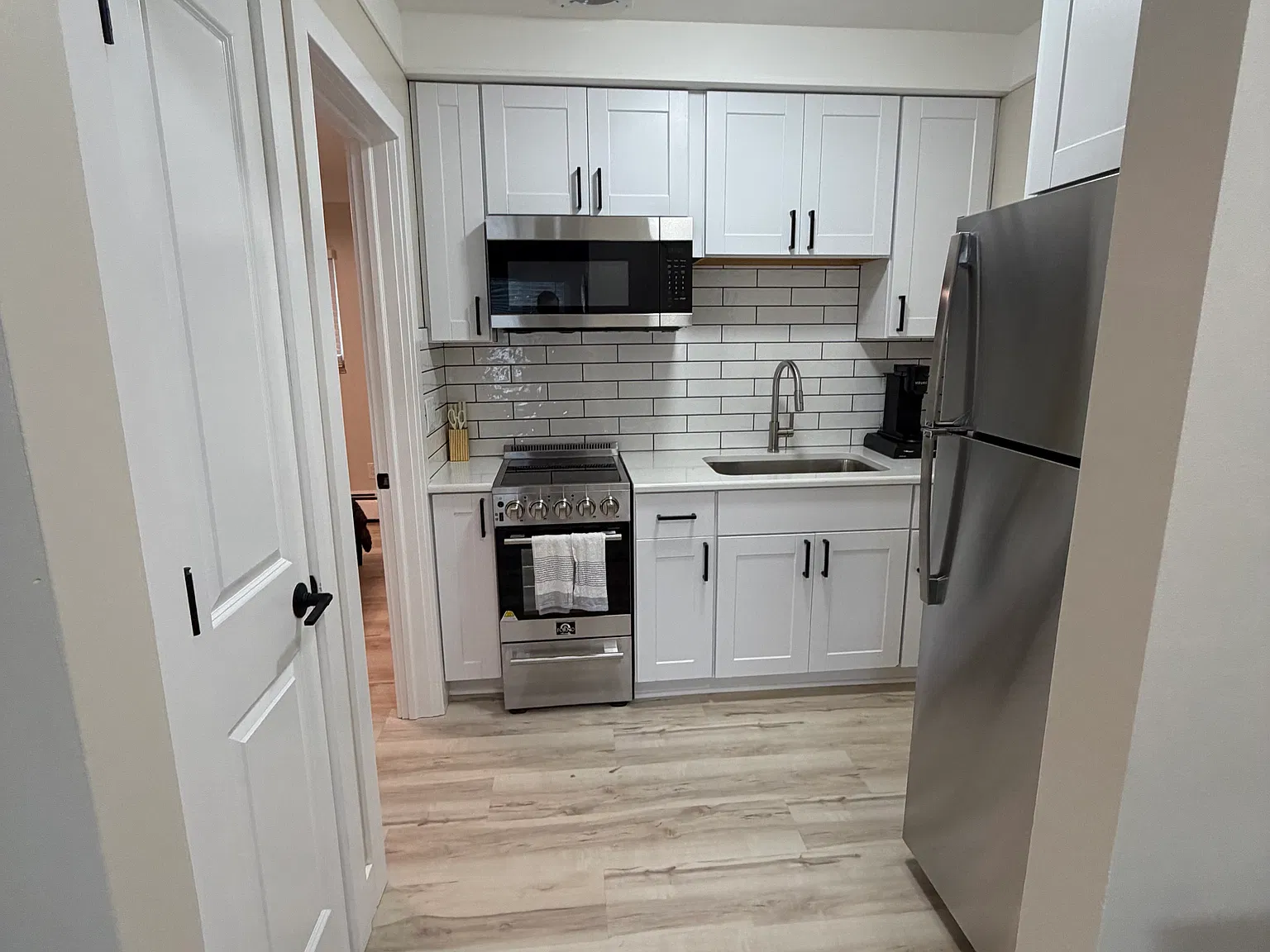 617 E Hudson Ave — Photo 1