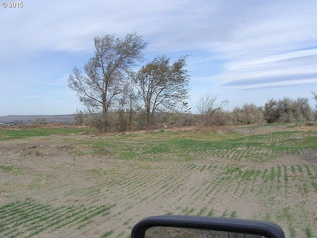 2nd image of 78298 Paul Smith Rd