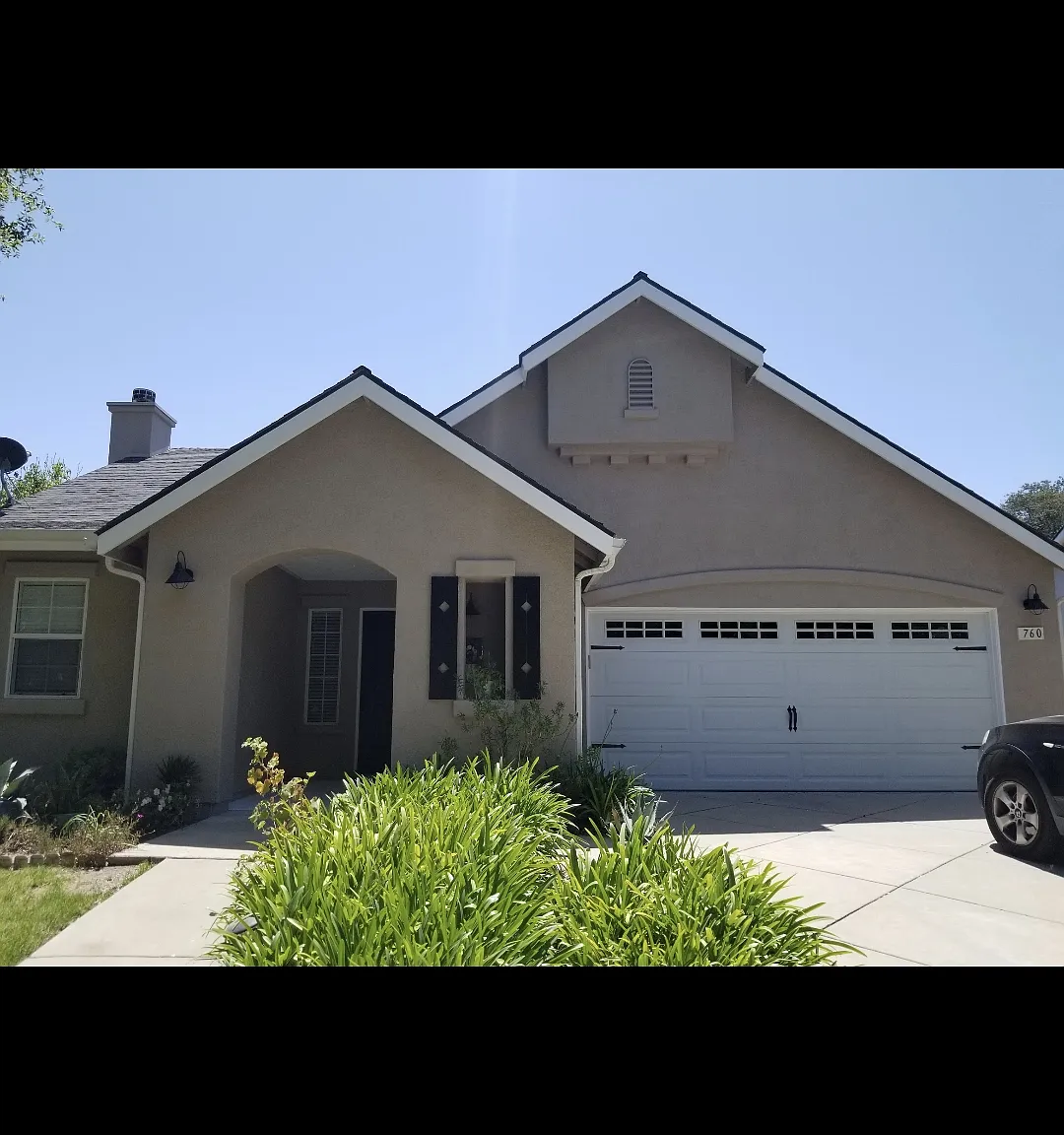 4 bed, 2.5 bath, 1959 sqft, $4,600 — Photo 1