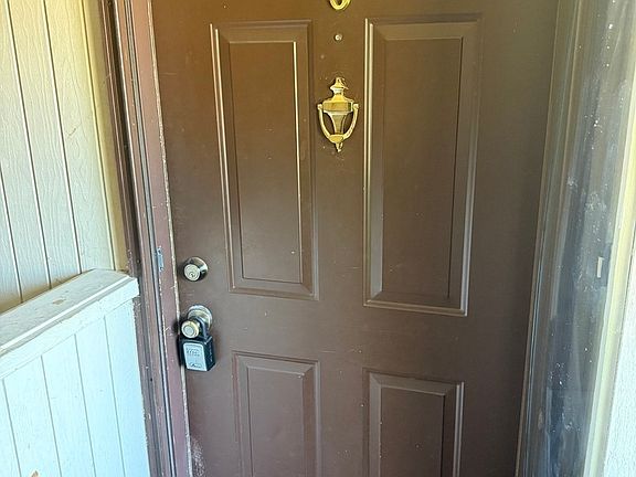 3rd image of 1204 Dean Dr #8