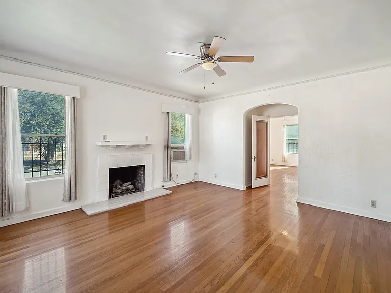 326 E Mistletoe Ave #2 — Photo 27
