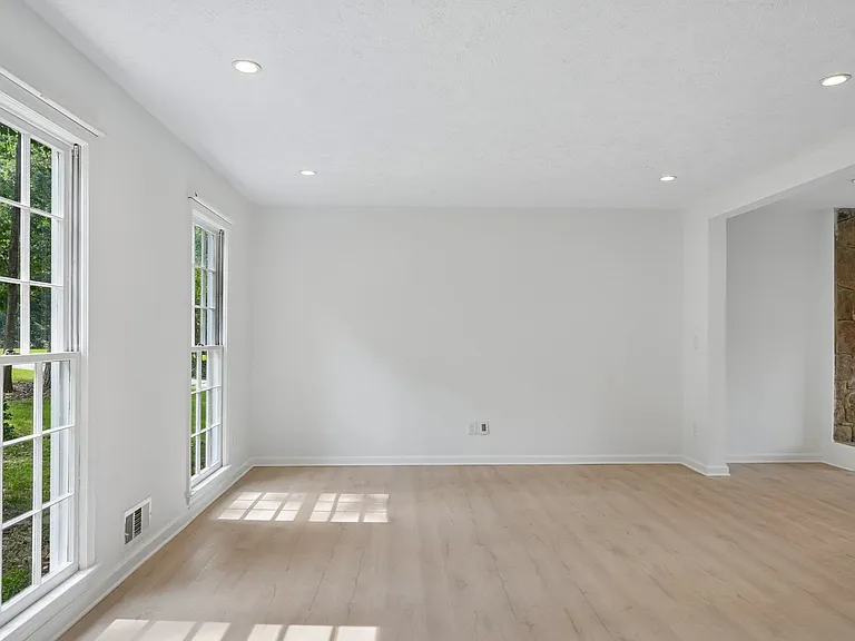 5132 Willow Point Pkwy — Photo 19