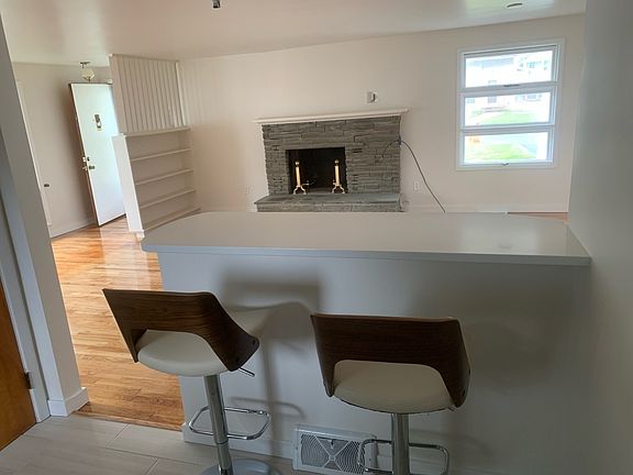 4th image of 133 Kensington Dr