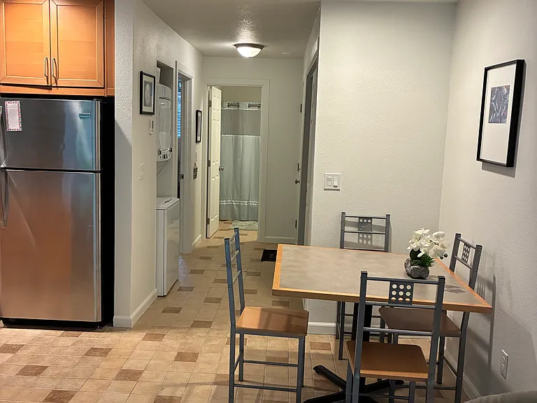 100 Kerr Pkwy #30 — Photo 5