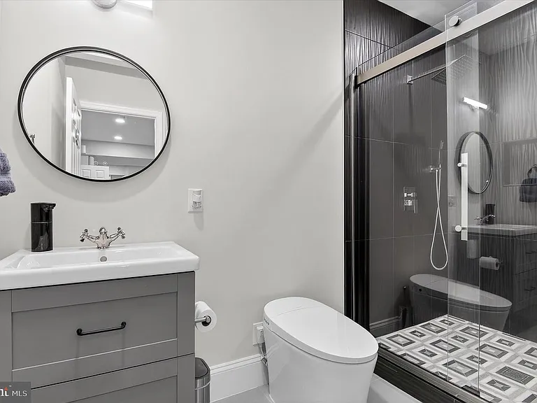 22557 Middleburg Chapel Ct — Photo 9