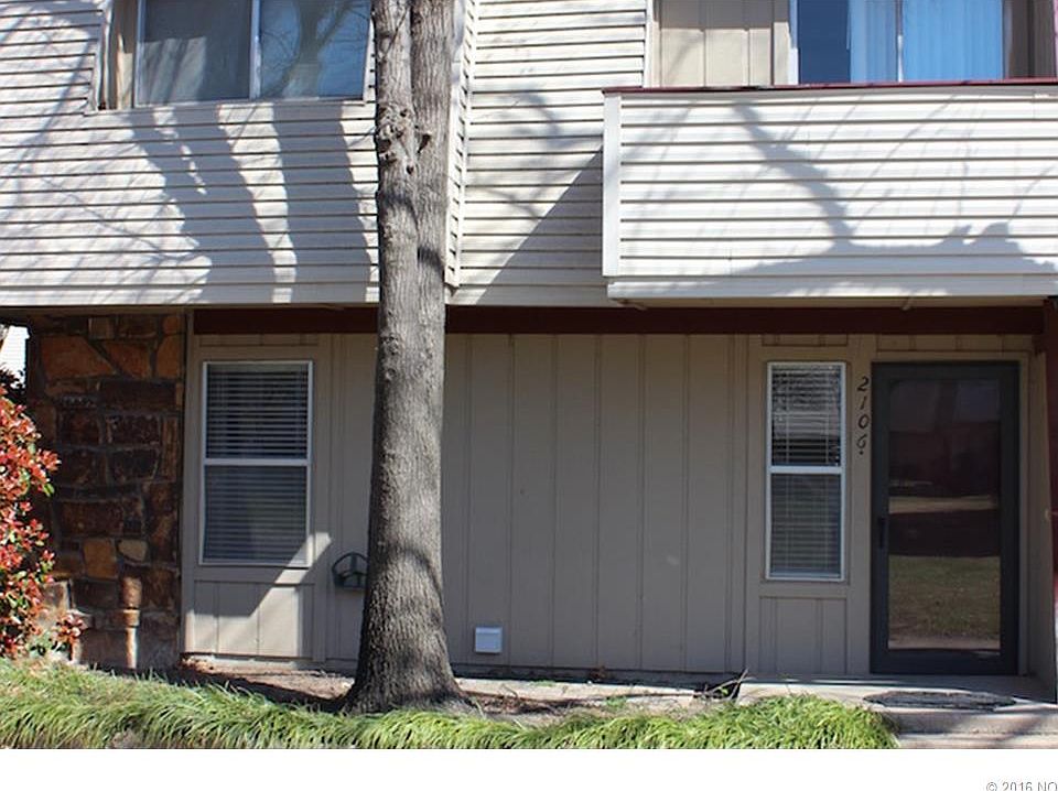 1st image of 2207 E 67th St Unit 2106